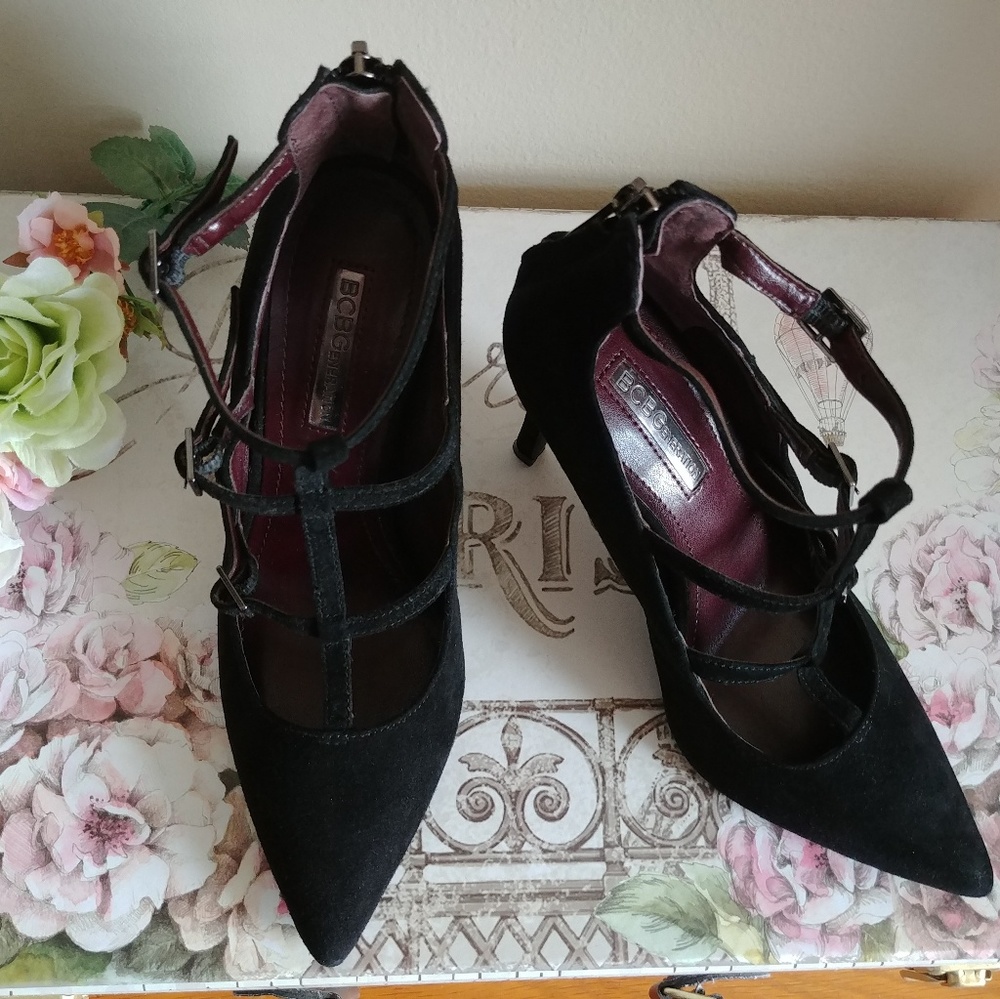 Shoes - Picture 3 of 3